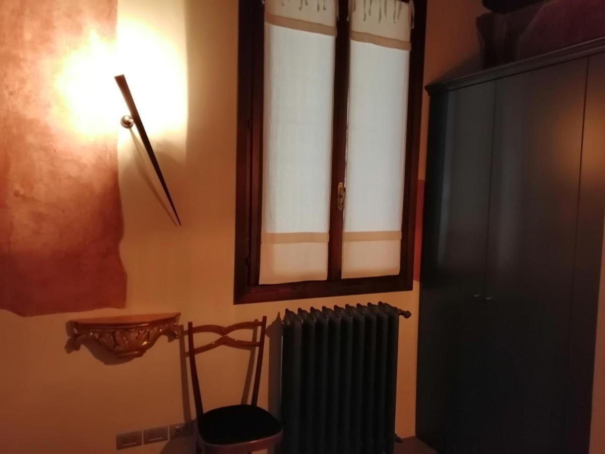 Monolocale Nell'Antica Zona Del Ghetto. Apartment Padova Luaran gambar