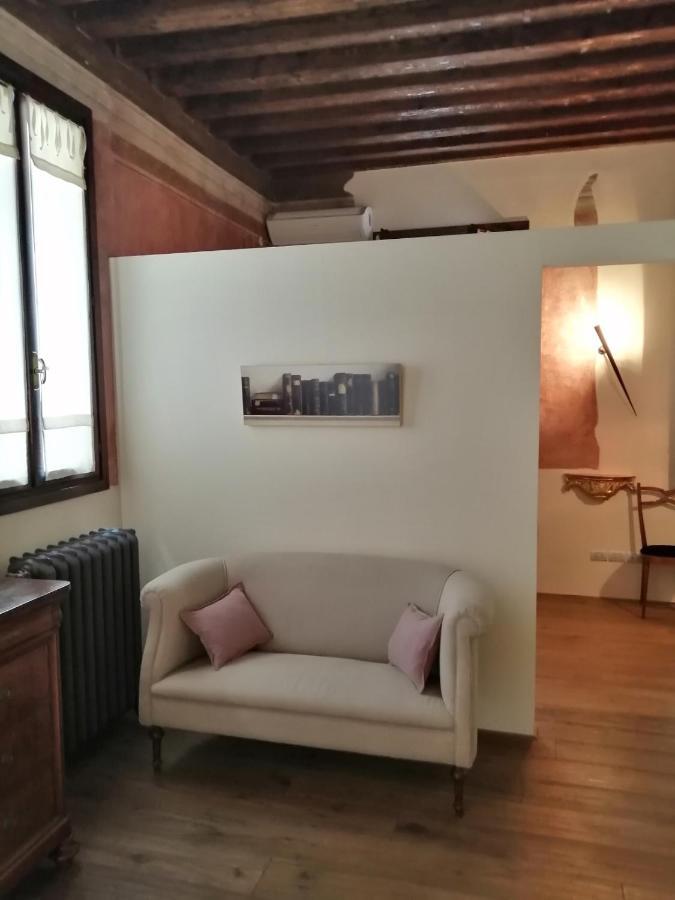 Monolocale Nell'Antica Zona Del Ghetto. Apartment Padova Luaran gambar